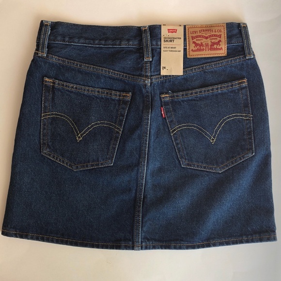 SOLD✨NWT✨Mini Skirt - Picture 3 of 4